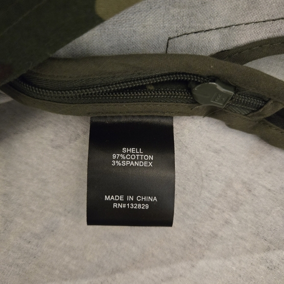 Lovers + Friends Camouflage Flex Waist  Skirt Size Small With Side Zipper - Picture 9 of 16